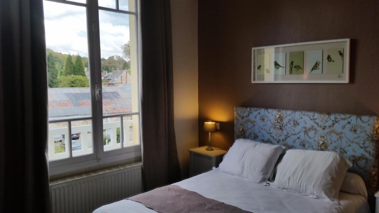 Aux Bles D'Or Hotel Pierrefonds Værelse billede